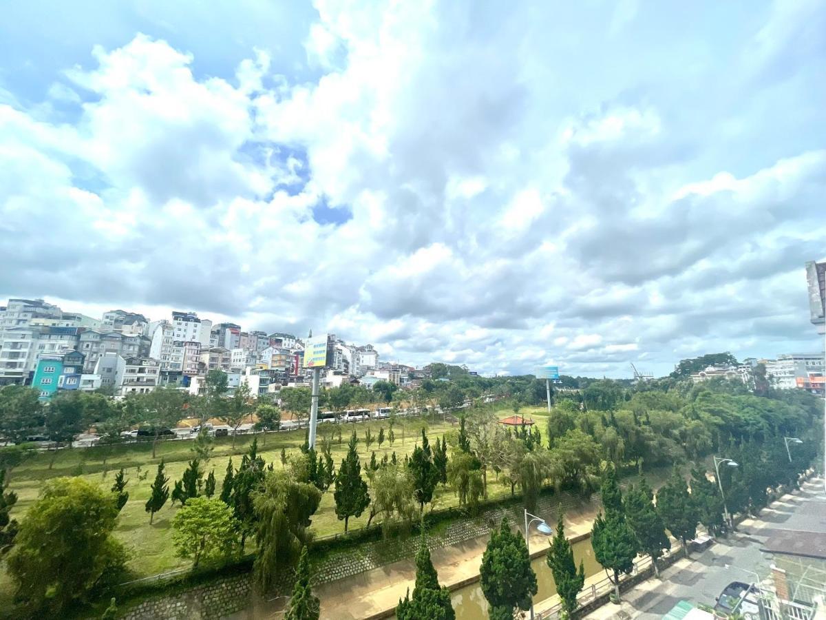 Phuong Vy Luxury Hotel Da Lat Exterior photo